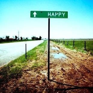 Toma el control de tu vida. ¿Y si este año tu propósito de año nuevo eres TU?: Tu bienestar, tu felicidad, tu calidad de vida, un mayor control sobre lo que haces, lo que piensas, cómo te sientes… un mayor control sobre tus decisiones, sobre tu capacidad para enfrentarte a los problemas, sobre tu capacidad para disfrutar del día a día… ¿Resulta tentador no?<br /><br />En este activo te explico cómo mejorar tu bienestar, calidad de vida y lograr una mayor satisfacción personal.