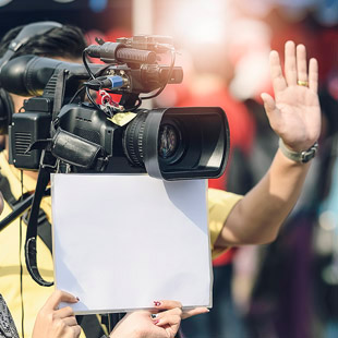 Diplomado:Locución Radiotelevisiva y Presentación de Noticias TV, Periodismo Digital y Guionismo para Radio, Television y Otros Medios   . 